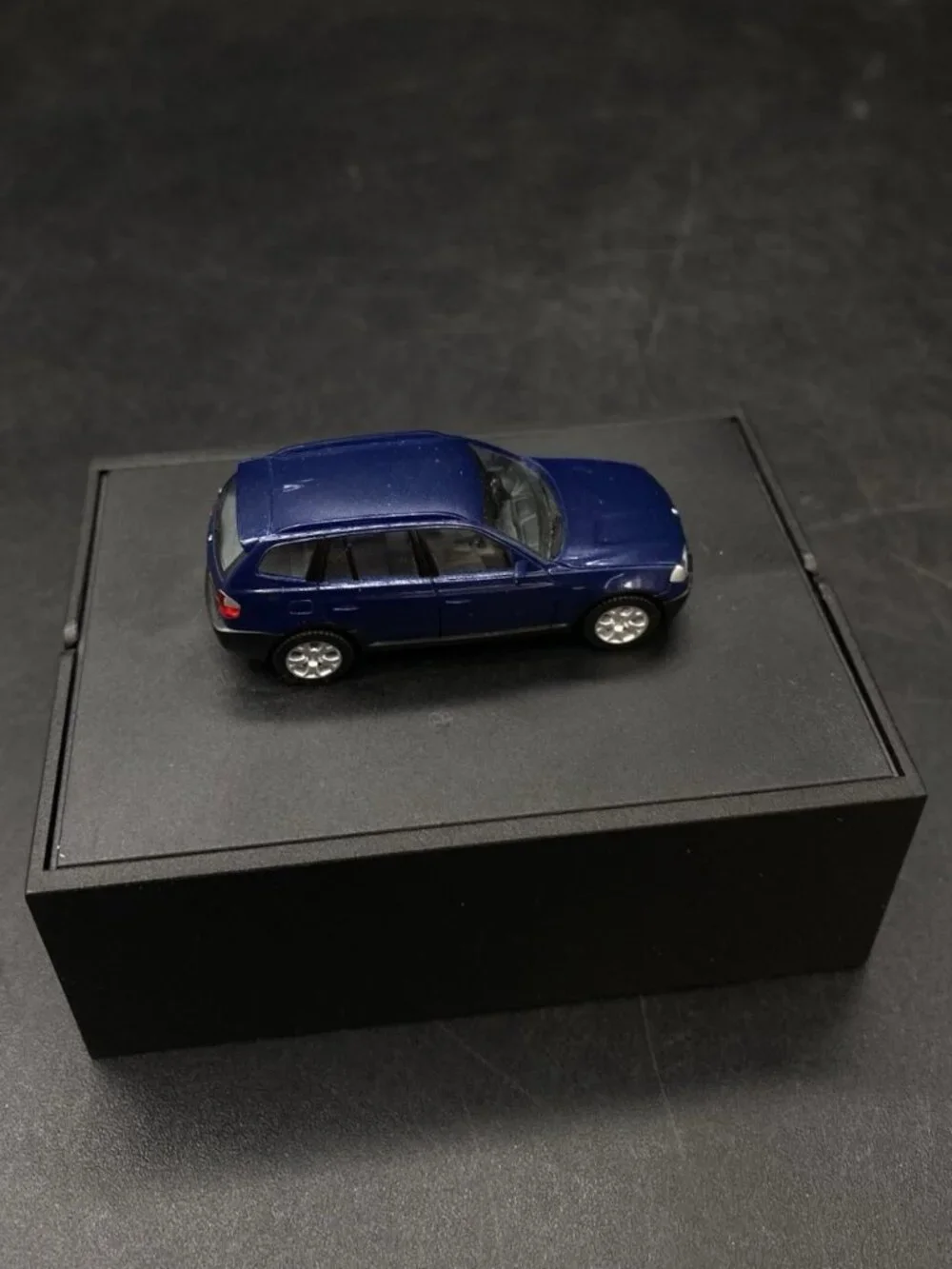 BMW X3 Blue Mini Car 1:87 Scale Miniature Black Box Folding Hidden READ